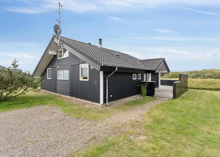 Дом отдыха 1136 *